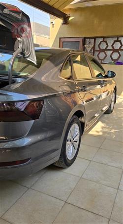 ڤۆڵکسواگن جێتا